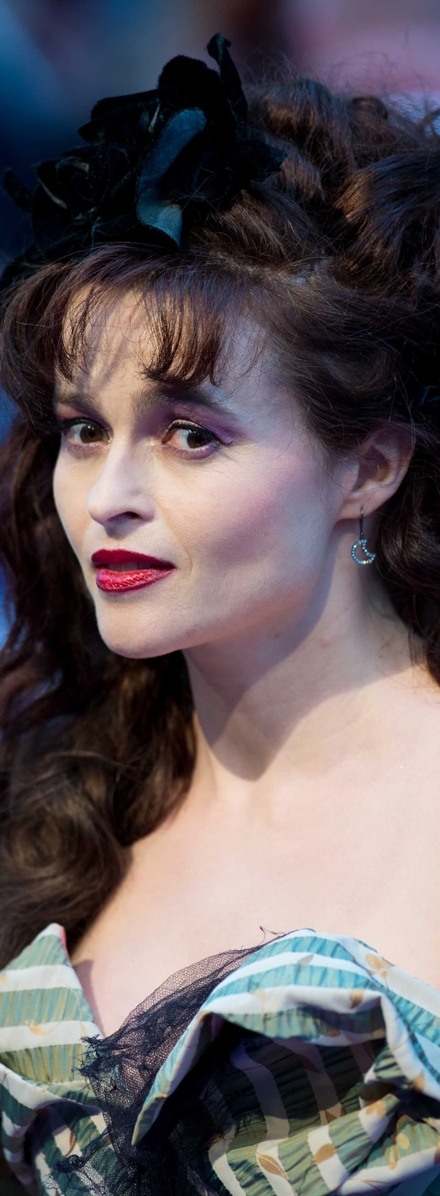 Illustration for article titled The 12 Longest Photos Of Helena Bonham Carter